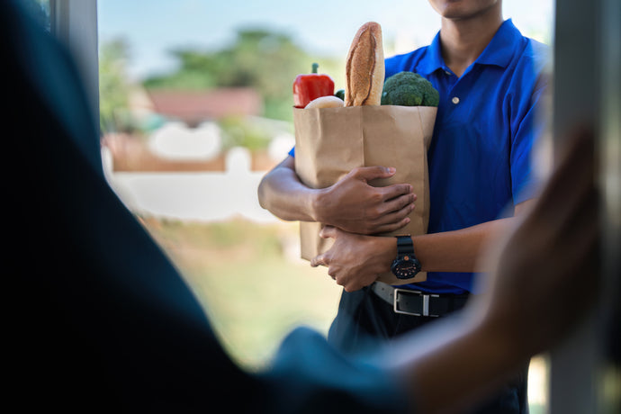 Peranan Penting Pekerja Pembungkusan Makanan dalam Dunia Kulinari di Singapura